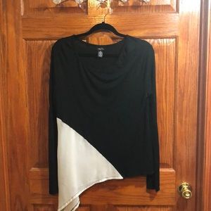 Black and white Rue21 long sleeve shirt